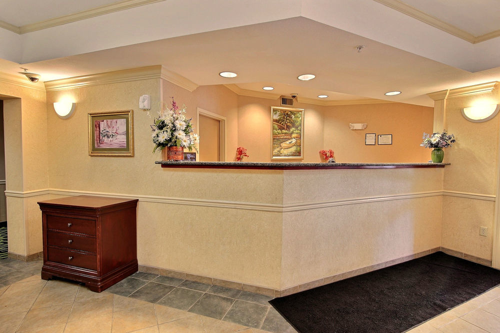 Crestwood Suites Of Newport News Exteriér fotografie